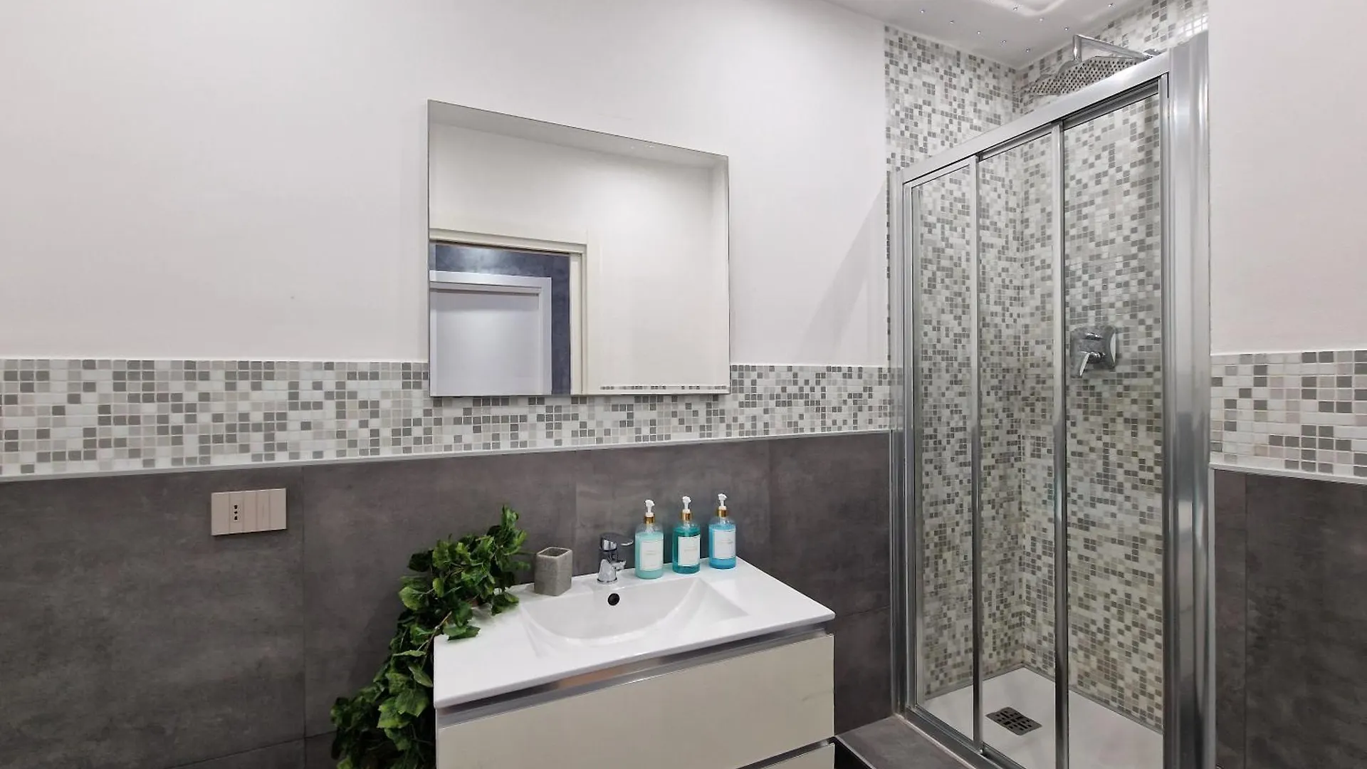 Apartment Homeholidaysanremo - Luxe & Glamour Italy