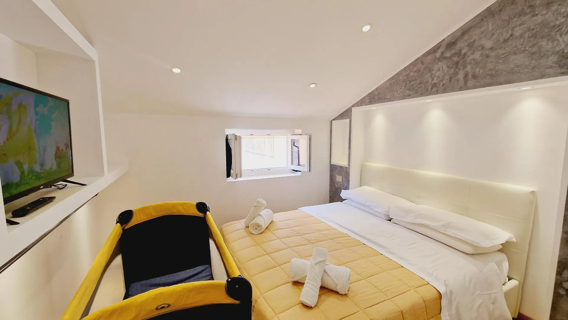 Homeholidaysanremo - Luxe & Glamour 0*, Sanremo Italy