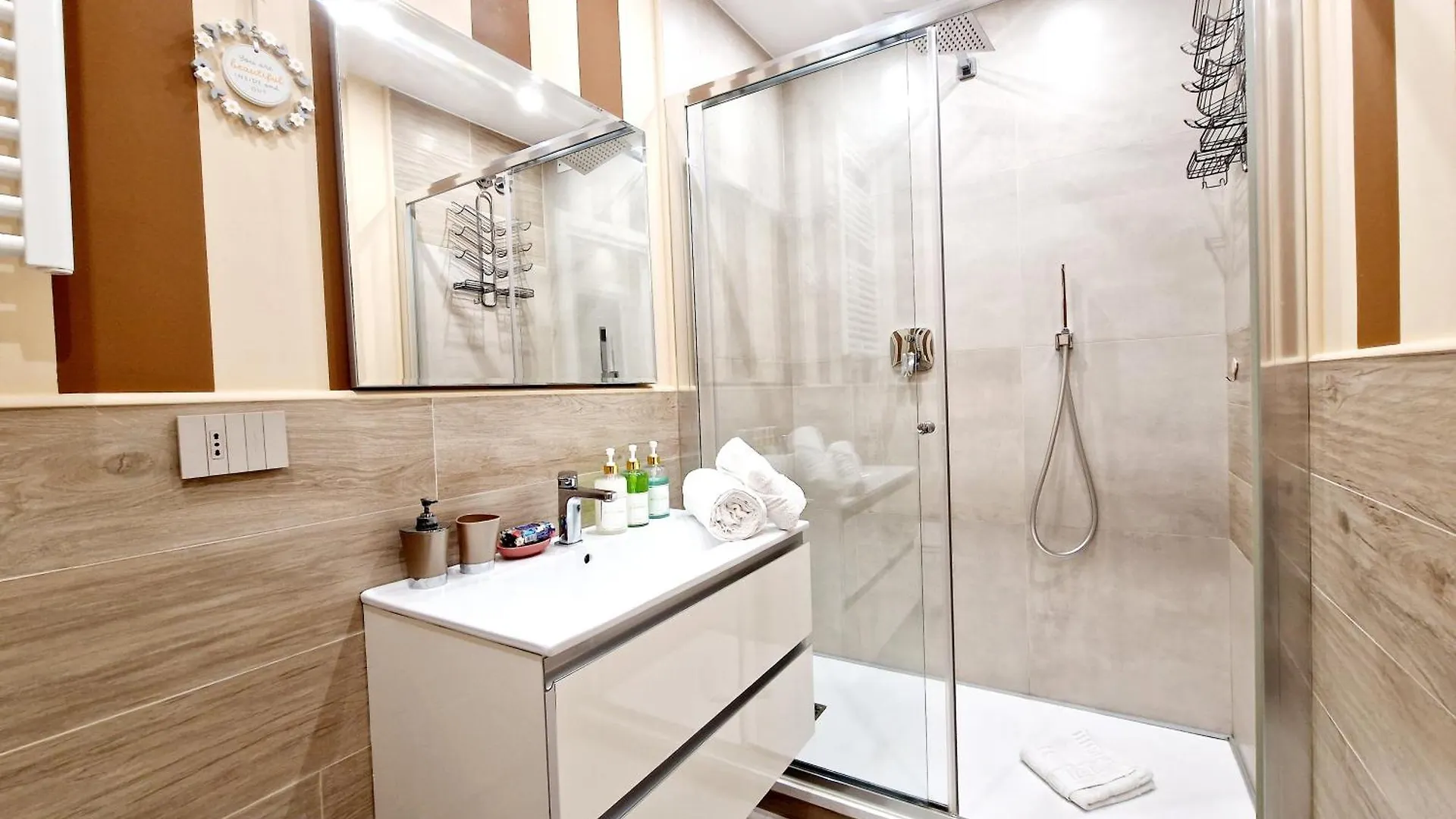 Apartment Homeholidaysanremo - Luxe & Glamour