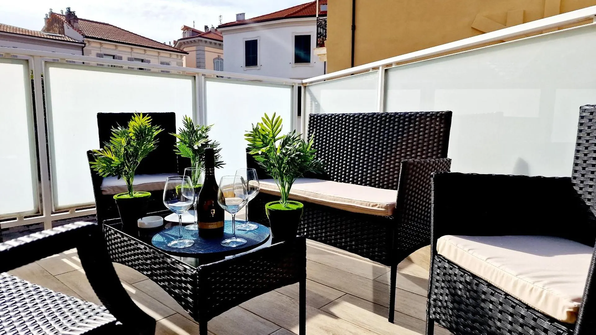 Apartment Homeholidaysanremo - Luxe & Glamour Italy