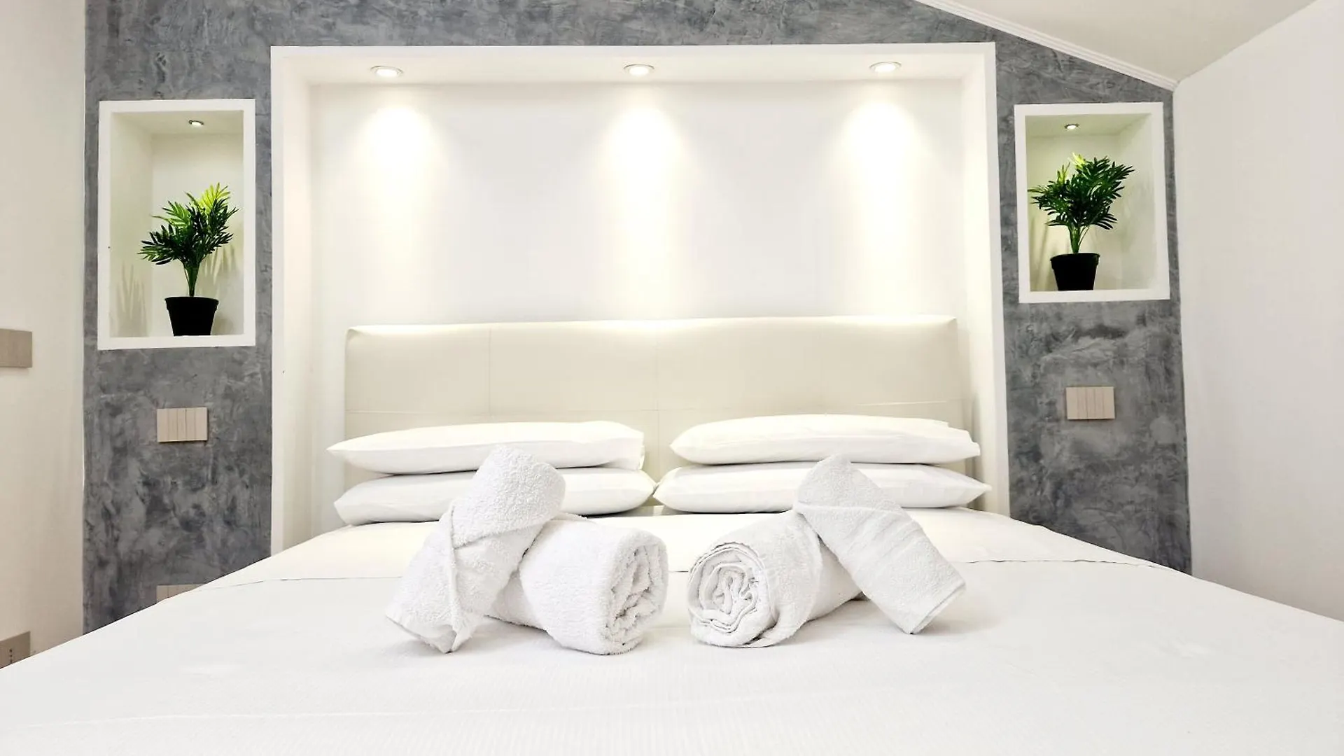 Homeholidaysanremo - Luxe & Glamour 0*, Sanremo Italy